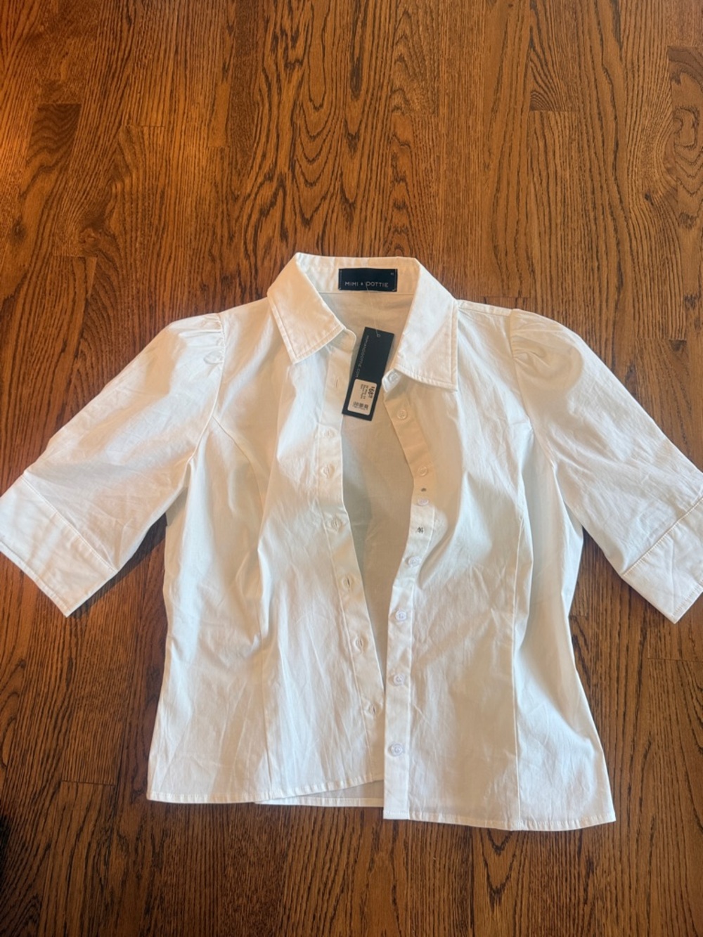 NWT White short puff sleeve Button-Down  Shirt size medium